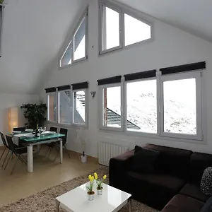 Miramar A Pie De Pista - ático Duplex , 4 , Sierra Nevada España