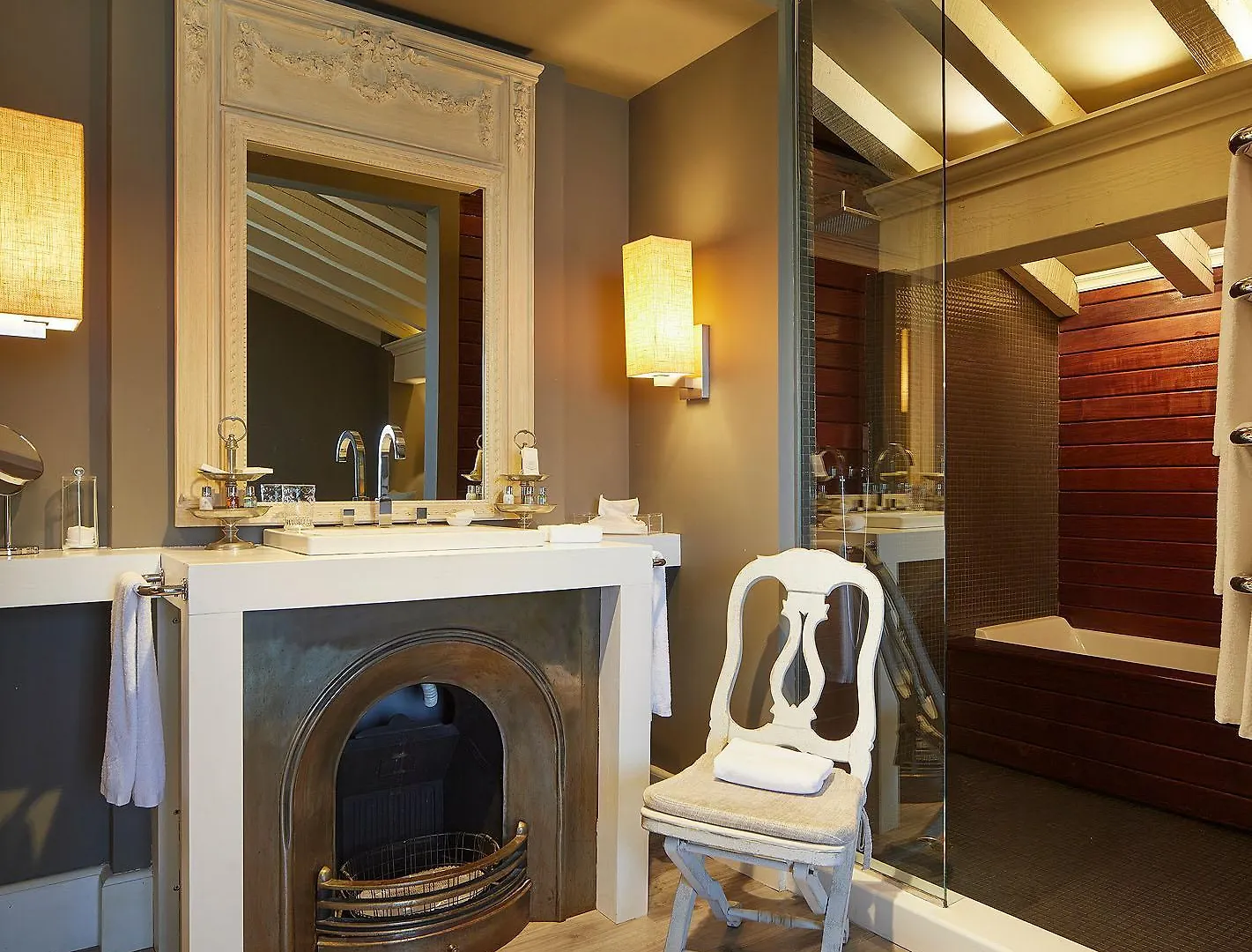 Hotel Iturregi Getaria 4*,